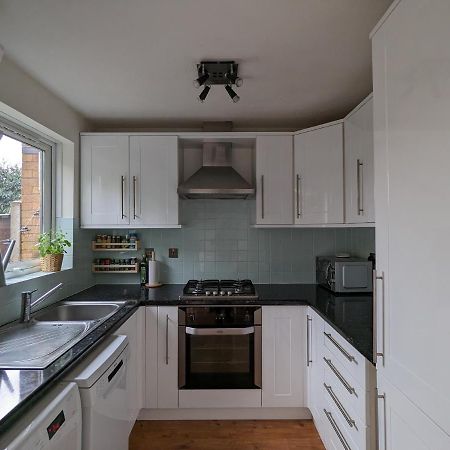 Cosy House With A Garden Villa Londra Esterno foto