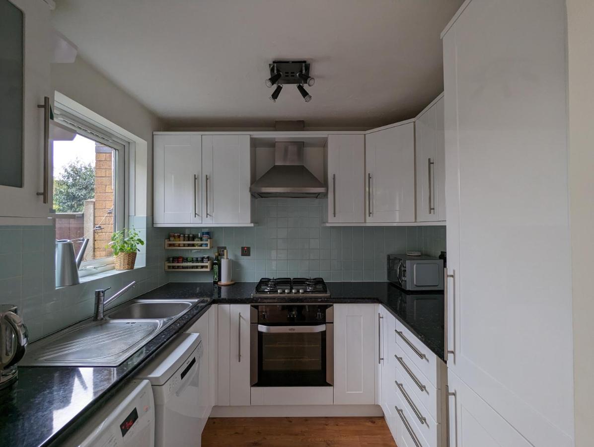 Cosy House With A Garden Villa Londra Esterno foto