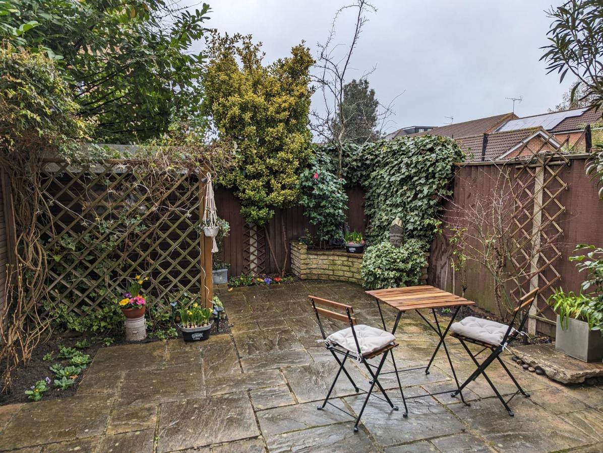 Cosy House With A Garden Villa Londra Esterno foto
